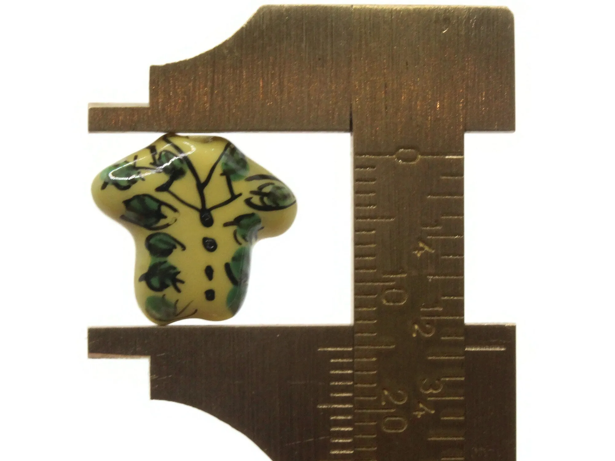 4 17mm Porcelain Hawaiian Shirt Yellow Clothing Beads