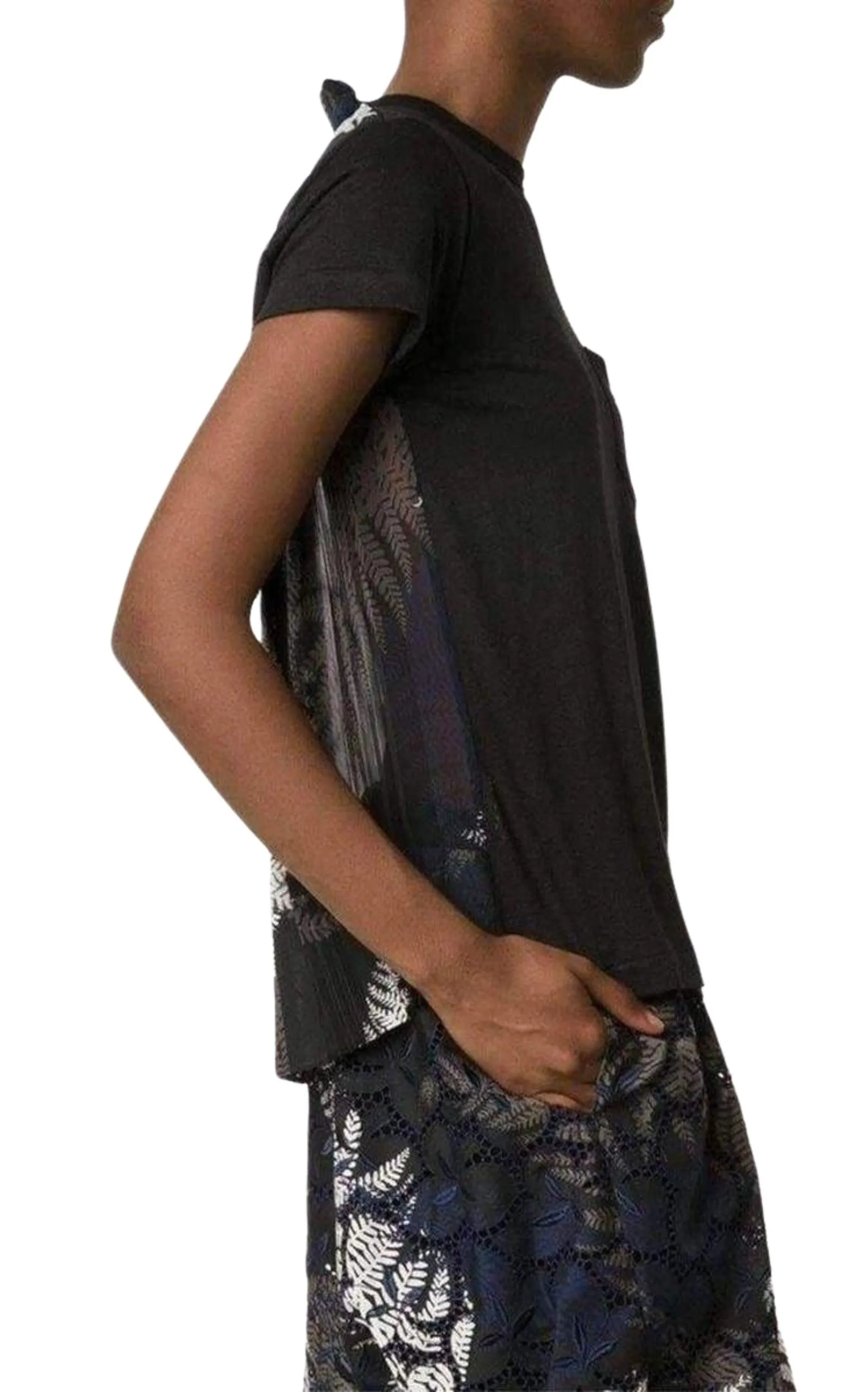 Back Pleat Black T-shirt