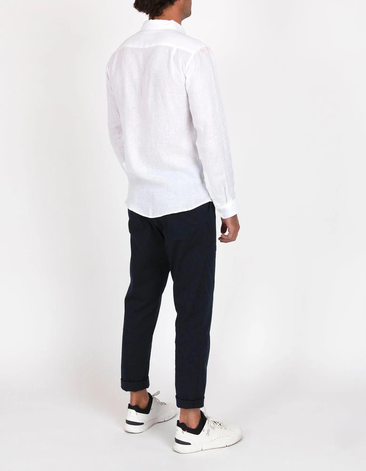Harry L - 02. White
