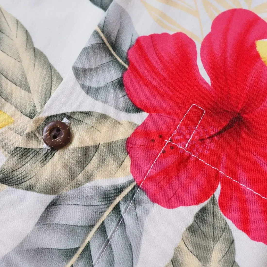 Makaha Cream Hawaiian Rayon Shirt